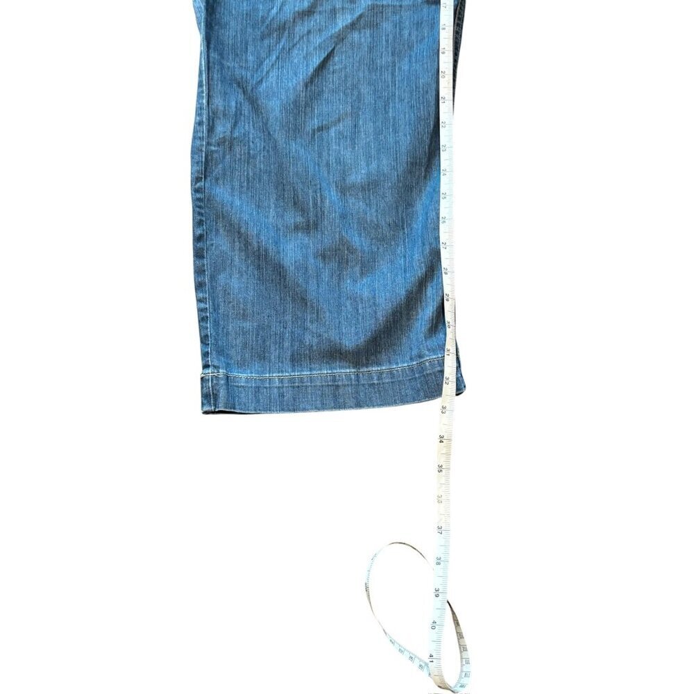Eddie Bauer Women's Blue Denim Capri - Picture 6 of 7
